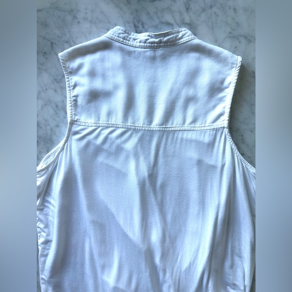 Splendid Hi-Low Surplice Sleeveless Blouse White - Picture 9 of 9